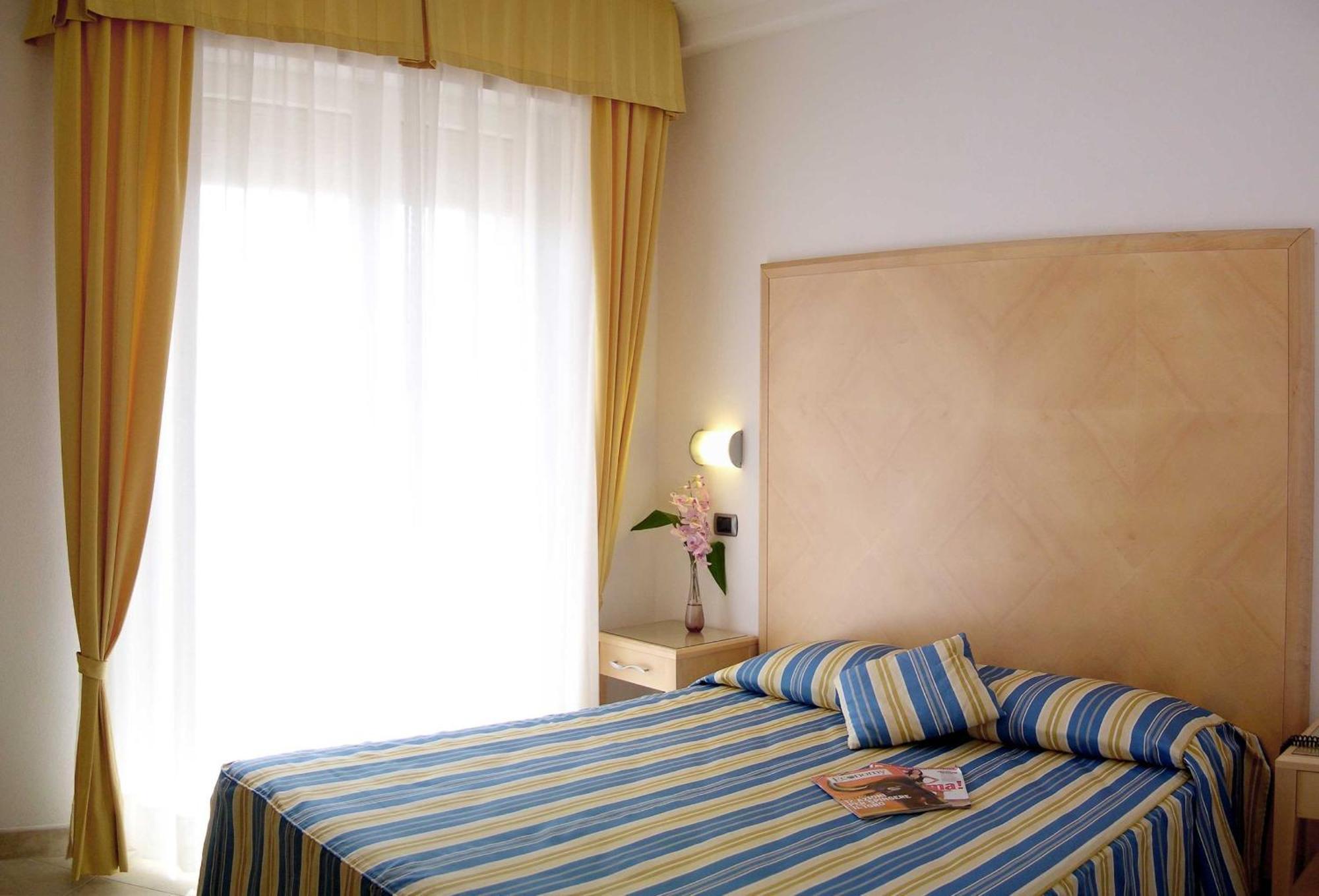 San Giorgio Savoia Hotell Bellaria-Igea Marina Rum bild