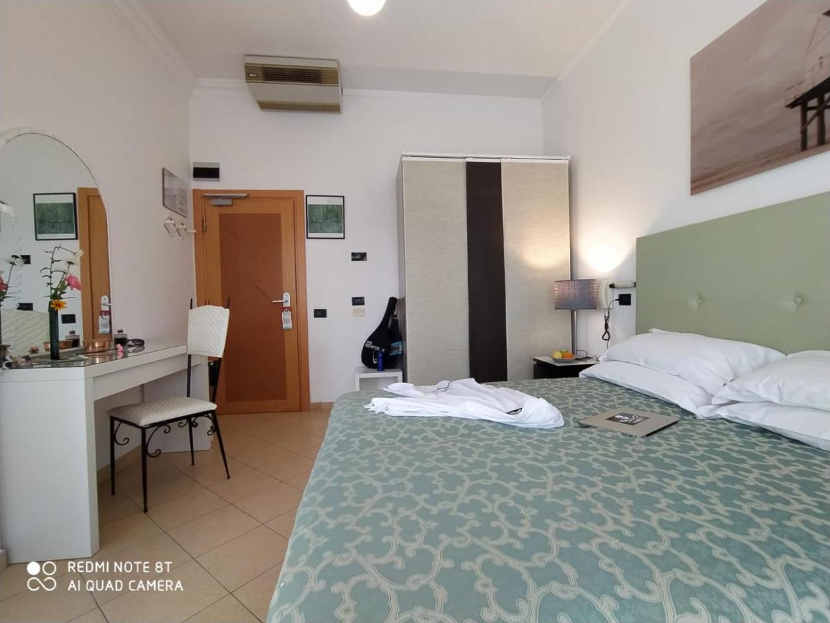 San Giorgio Savoia Hotell Bellaria-Igea Marina Exteriör bild
